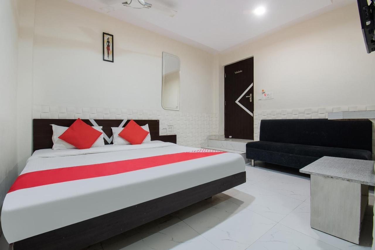 Oyo 44287 Hotel Aarav Plaza Muzaffarpur Esterno foto