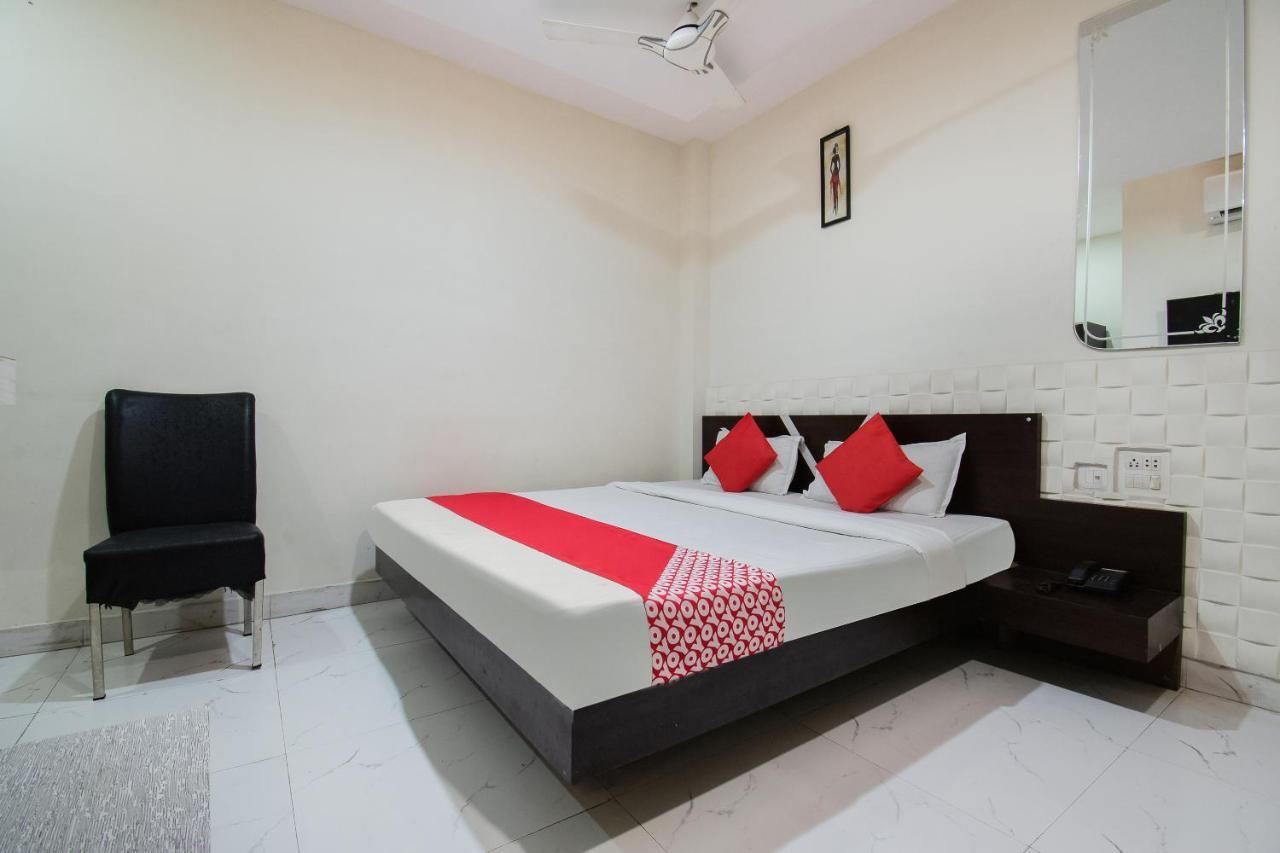 Oyo 44287 Hotel Aarav Plaza Muzaffarpur Esterno foto